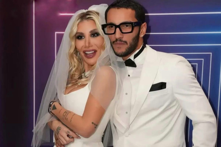 İrem Derici özündən 12 yaş kiçik  sevgilisindən ayrıldı