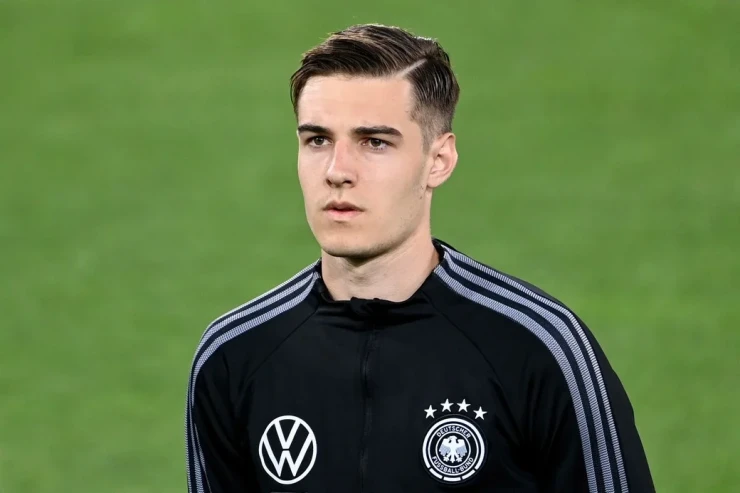 "Borussiya"nın futbolçusu sərxoş videosuna görə  komandadan uzaqlaşdırıldı