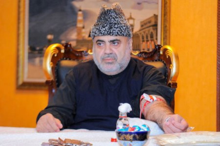 Allahşükür Paşazadə qan  verdi