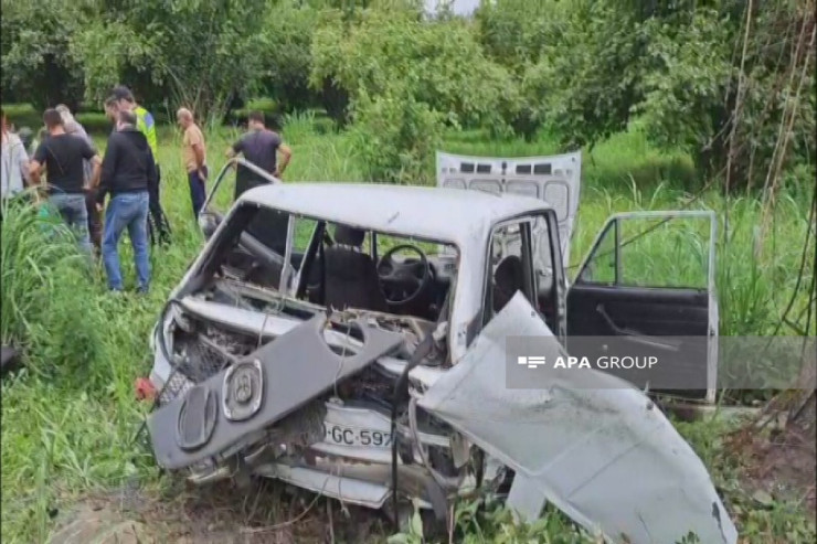 Zaqatalada  minik maşınları   TOQQUŞDU:  Ər-arvad öldü   -  YENİLƏNİB  