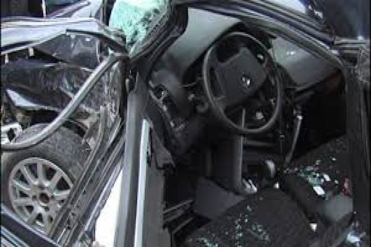 Şəkidə  Bakıdan olan ailə   qəzaya düşdü:  Yaralandılar   -  VİDEO  