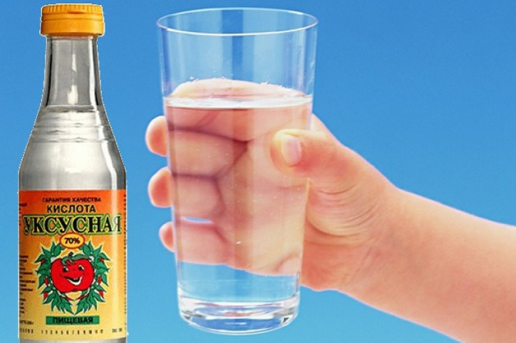 Salyanda 3 yaşlı qız sirkə turşusu  içdi