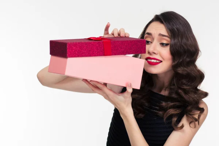 Qadınlara bu hədiyyələri vermək olmaz - Bədbəxtlik gətirir 