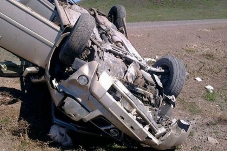 Şəmkirdə minik avtomobili aşıb: 1 nəfər ölüb,  3 nəfər xəsarət alıb