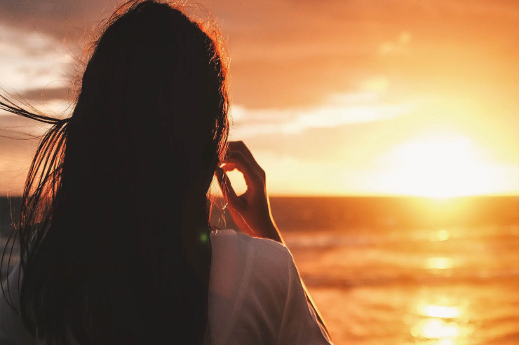 Bakıda 14 yaşlı qız yoxa çıxdı,  atası axtarır