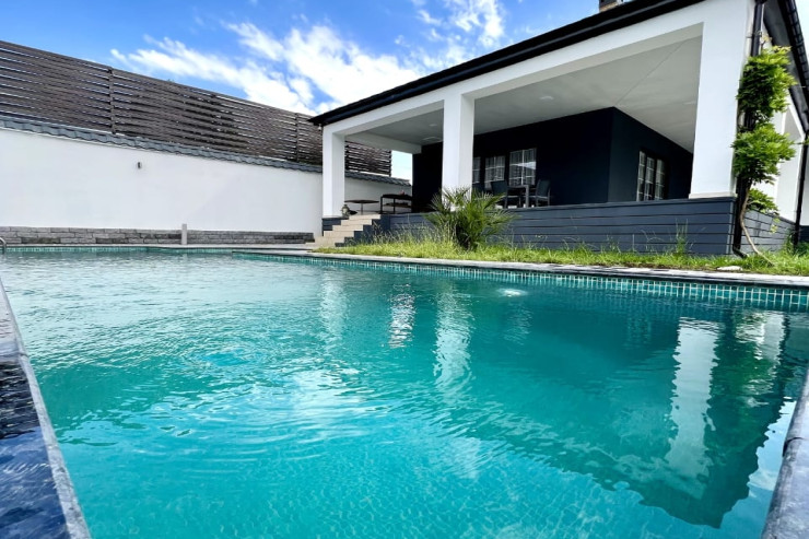 Qəbələdə FACİƏ:  4 yaşlı qız kirayə villanın hovuzunda BOĞULDU 