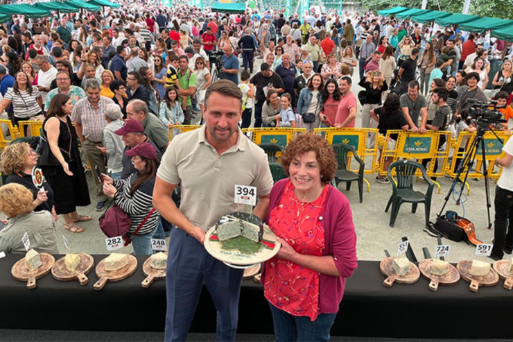 Dünyanın ən bahalı pendiri:  36 min avroya satıldı 