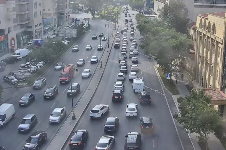 Bakıda bu yollarda sıxlıq var - SİYAHI 