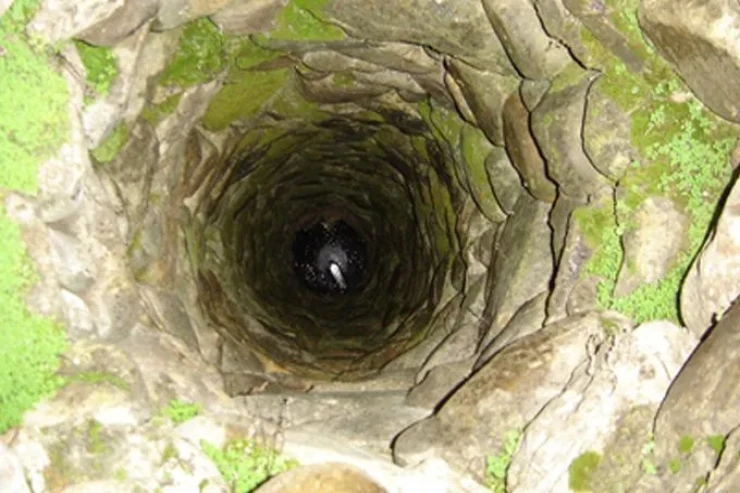 İtkin düşən kişinin meyiti 32 metrlik quyudan  tapıldı