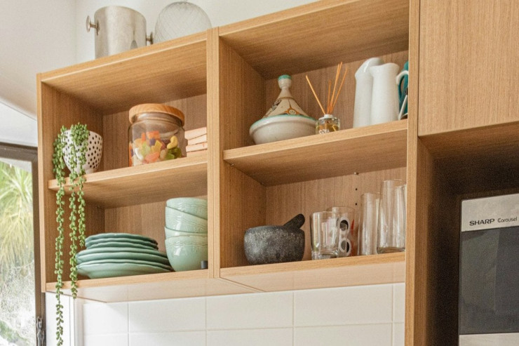 Mətbəx şkaflarını çirkdən necə təmizləmək olar? - Sadəcə 2 məhsul lazımdır 