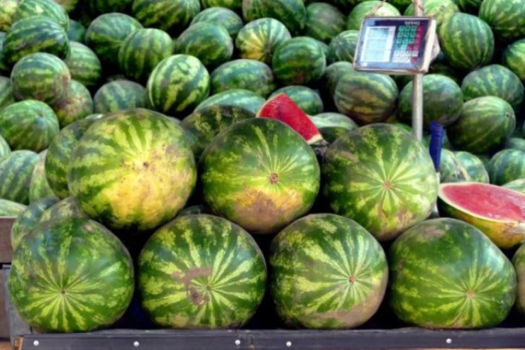 Qarpızdakı  üç əsas əlamət:   onu qətiyyən almamalısınız 