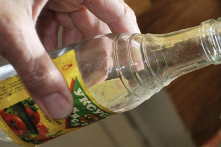 Daşkəsəndə 23 yaşlı gənc sirkə turşusundan  zəhərləndi