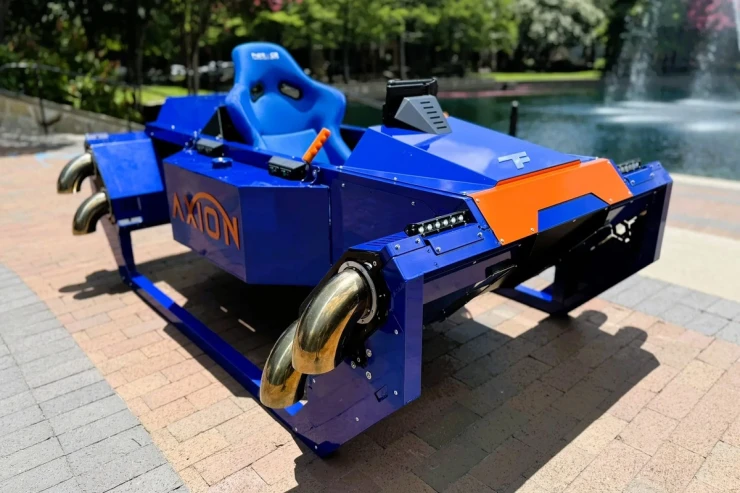 Dünyanın ilk uçan yarış avtomobili  təqdim olundu