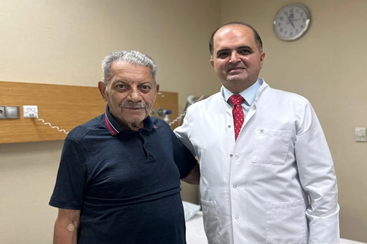 Xalq artisti Zaur Rzayev xəstəxanaya yerləşdirildi