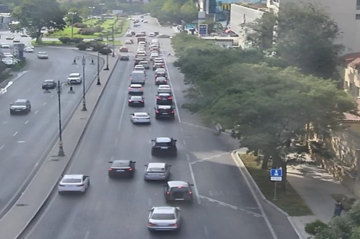 Bakıda bu yollarda sıxlıq var - SİYAHI 