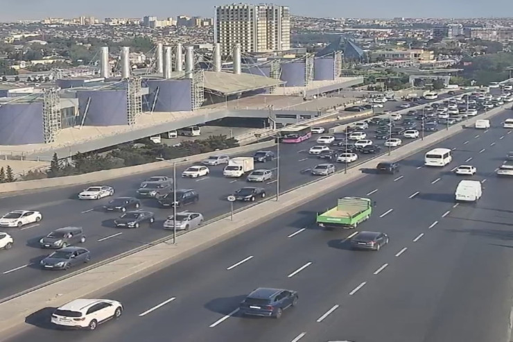 Bakıda bu yollarda sıxlıq var - SİYAHI 