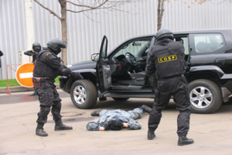 Bakıda quldurluq və oğurluq edən  5 nəfər tutuldu