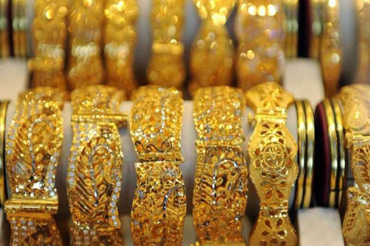 Evdən 7 minlik qızıl  oğurlandı