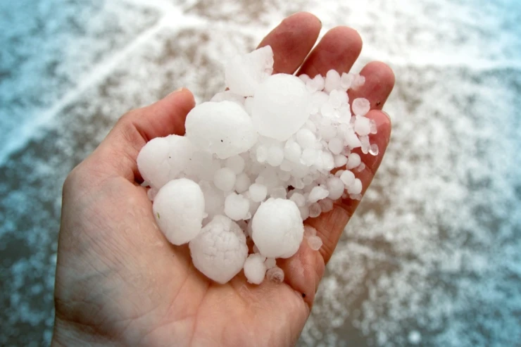 Sabah yağış yağacaq, dolu düşəcək 