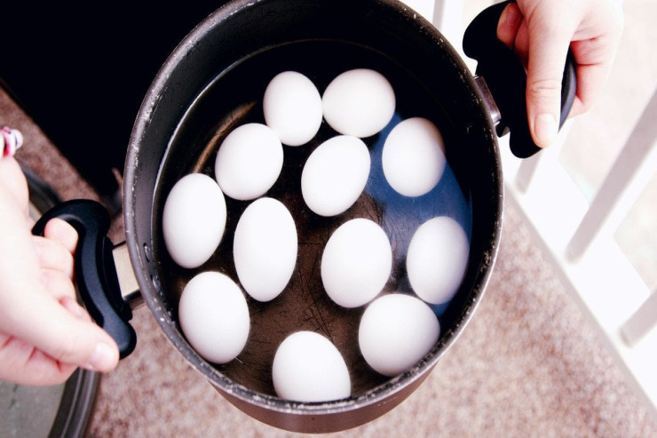 Yumurtanı necə qaynatmalı? - sadə və effektiv məsləhətlər 
