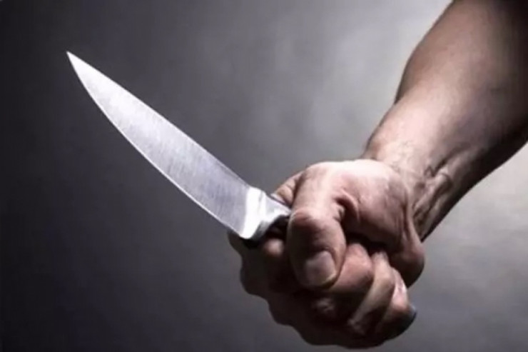 Şəkidə DƏHŞƏT:  56 yaşlı kişi qocaları bıçaqladı