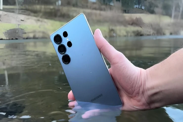  Suya davamlı   ən yaxşı 6 telefon