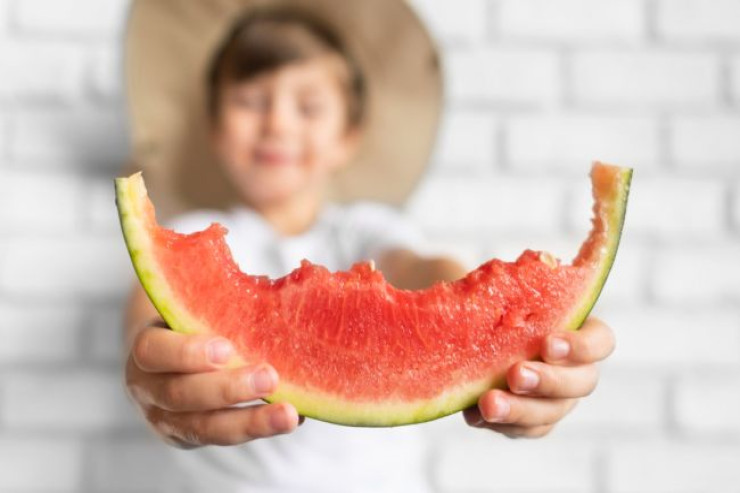  Qarpız yeyəndə   ehtiyatlı olun: Şirin ləzzətin arxasında gizlənən  təhlükələr