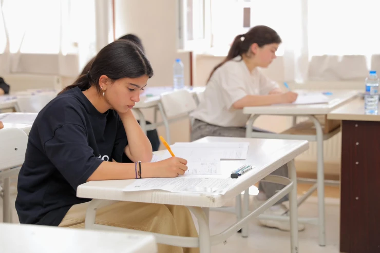 Bu gün keçirilən imtahanın düzgün cavabları 