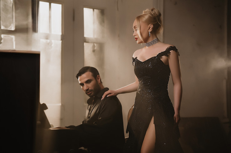 Nura Suridən BİR TƏSƏLLİ 