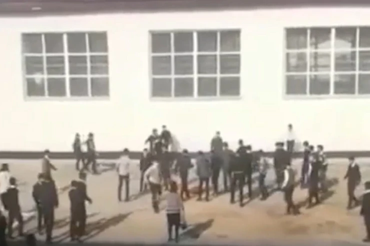 Abşeronda məktəblilər arasında  DAVA: yaralanan var 