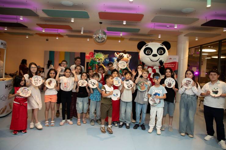 “Azərsun Holdinq” jurnalist övladları üçün əyləncə təşkil etdi