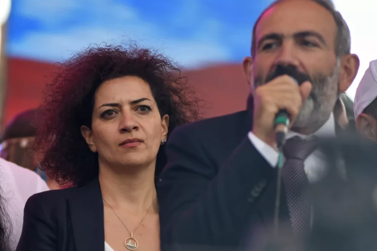 Paşinyanın  İrəvandakı mənzili 110 min dollara satıldı