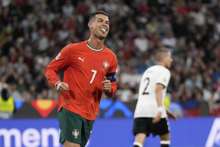 Portuqaliya Ronaldonun qolu ilə finala çıxdı 