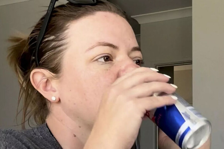 15 il hər gün enerji içkisi  içdi, görün nə oldu?