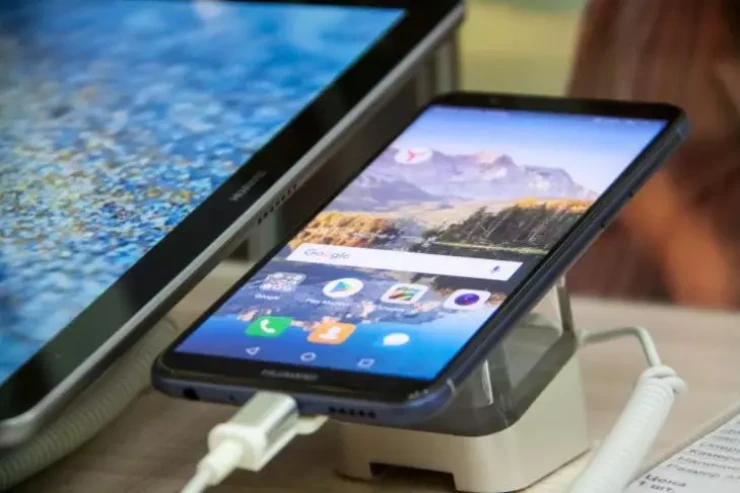 Niyə ucuz telefon adapterlərindən istifadə etmək olmaz? - SƏBƏB 