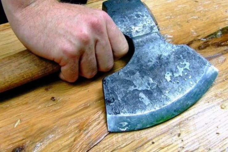 Tovuzda bayram günü DƏHŞƏT:  anasını öldürüb evi yandırdı -VİDEO 