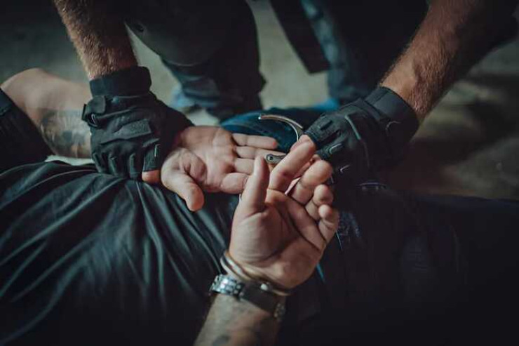 İş adamlarından pul alan dəstə TUTULDU - Hamısı idmançılardı 