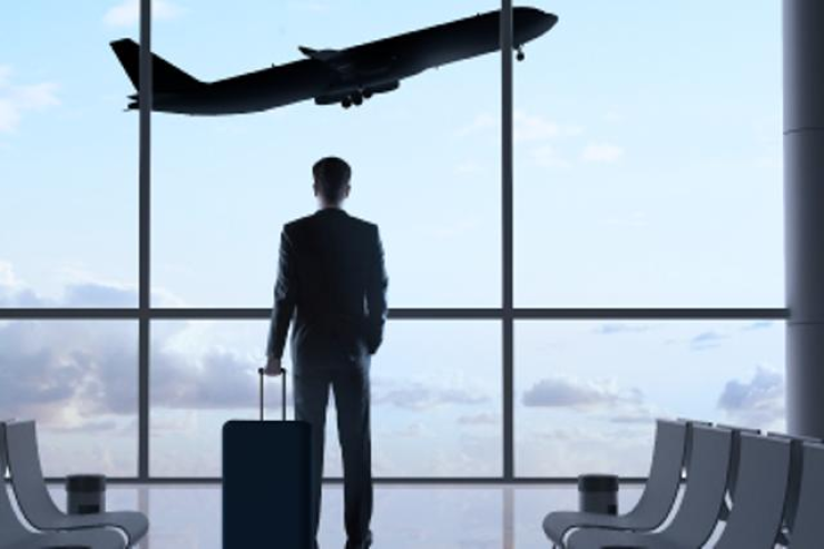 Azərbaycanlı sahibkar BƏƏ-yə qaçdı: işləri yaxşı getmir 