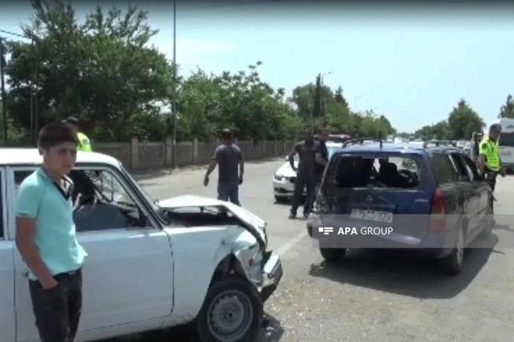 Cəlilabadda avtomobillər toqquşdu - Xəsarət alan var   -VİDEO 