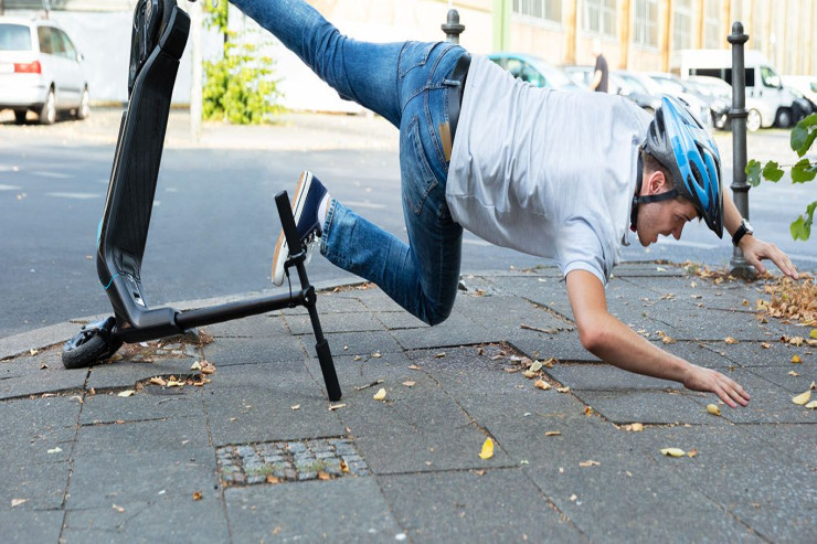 Yol polisindən skuter sürənlərə XƏBƏRDARLIQ 