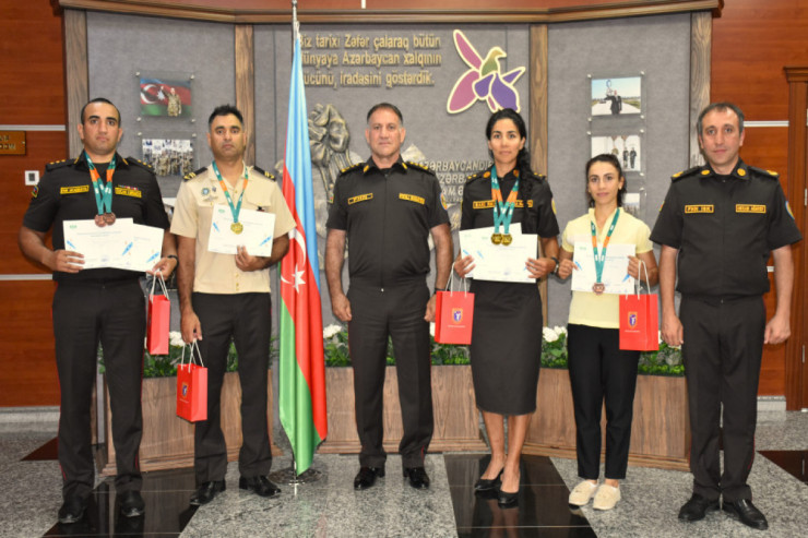 İdman yarışlarında uğur qazanan FHN əməkdaşları ilə görüş keçirildi