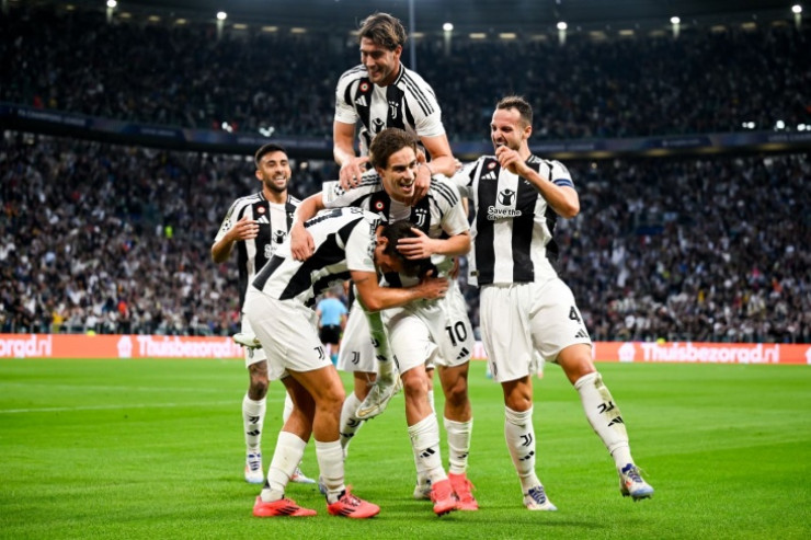 Baş məşqçi 5 futbolçunu toxunulmaz  elan etdi