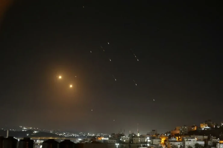 İranın İsrailə yeni hücumu başladı - VİDEO 