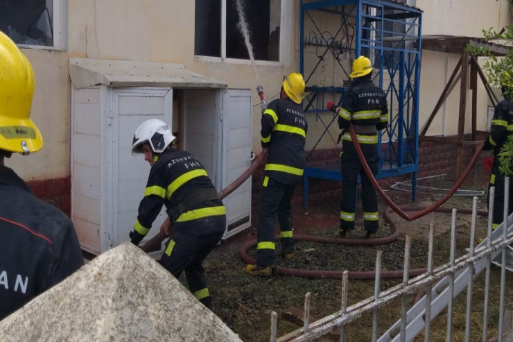 Sabirabadda klinikada baş verən yanğın söndürülüb - FOTOLENT  -VİDEO  -YENİLƏNİB 