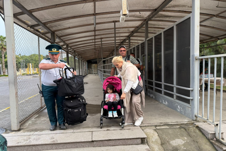 Belarus vətəndaşları İrandan Azərbaycana  keçdi