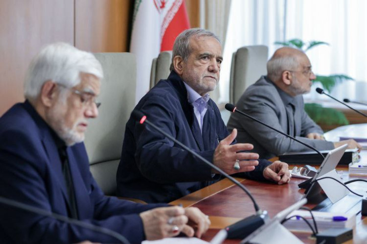 Pezeşkian bütün nazirləri topladı – CİDDİ MÜZAKİRƏ  -FOTOLENT 