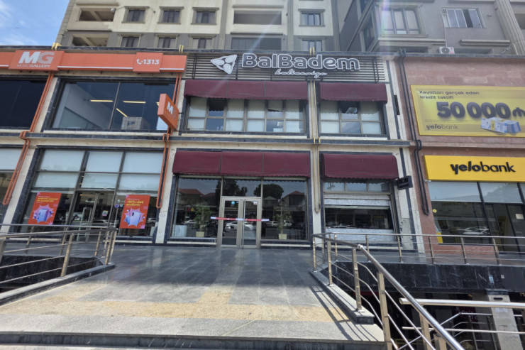 Bakıda məşhur şirniyyat mağazası BAĞLANDI  - VİDEO 