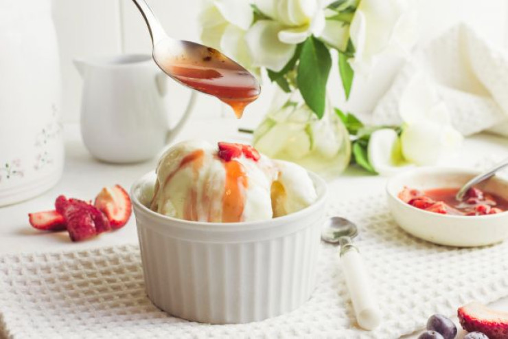 Mükəmməl dondurma RESEPTİ:  Mağazadan alınandan daha dadlı  olacaq