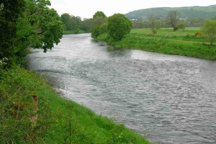 Gənc oğlan Araz çayında  batdı   -  YENİLƏNİB 