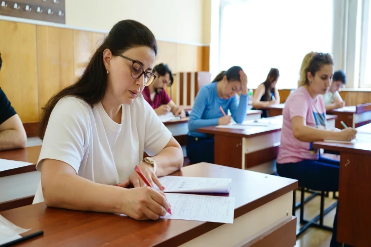 Fəlsəfə doktoru imtahanı keçirildi